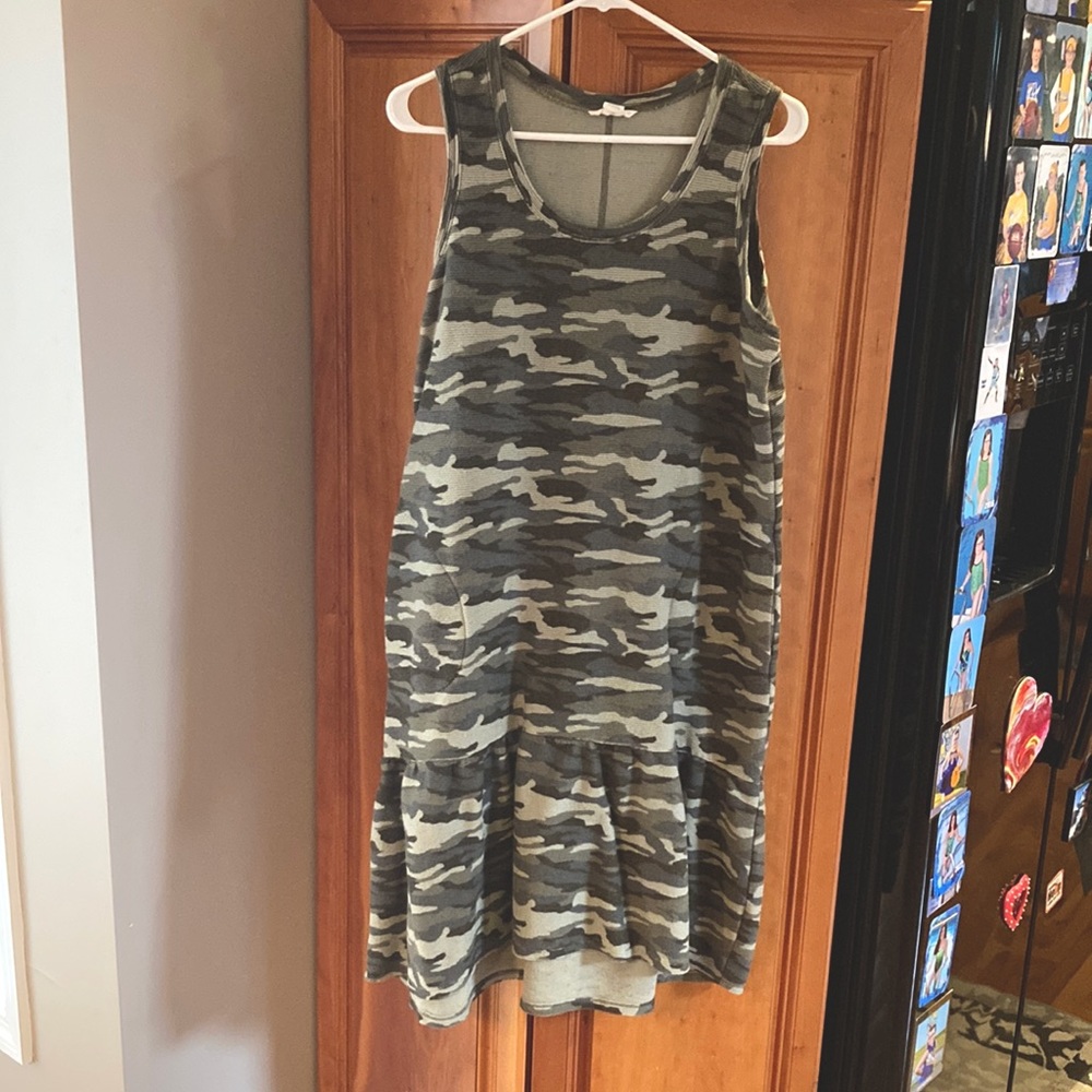 Caslon women’s sleeveless dress, camouflage, green, khaki, brown, size Large